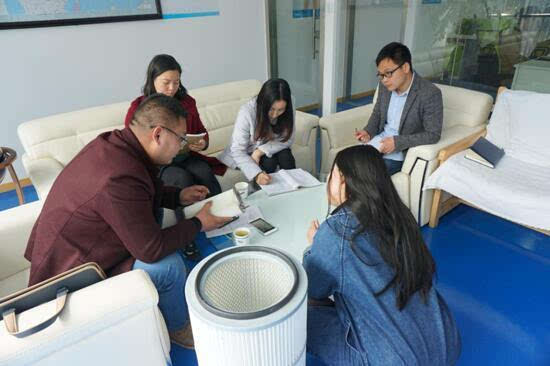 行業(yè)巨頭與涂裝設(shè)備工廠店合作，探索電商服務(wù)新路徑